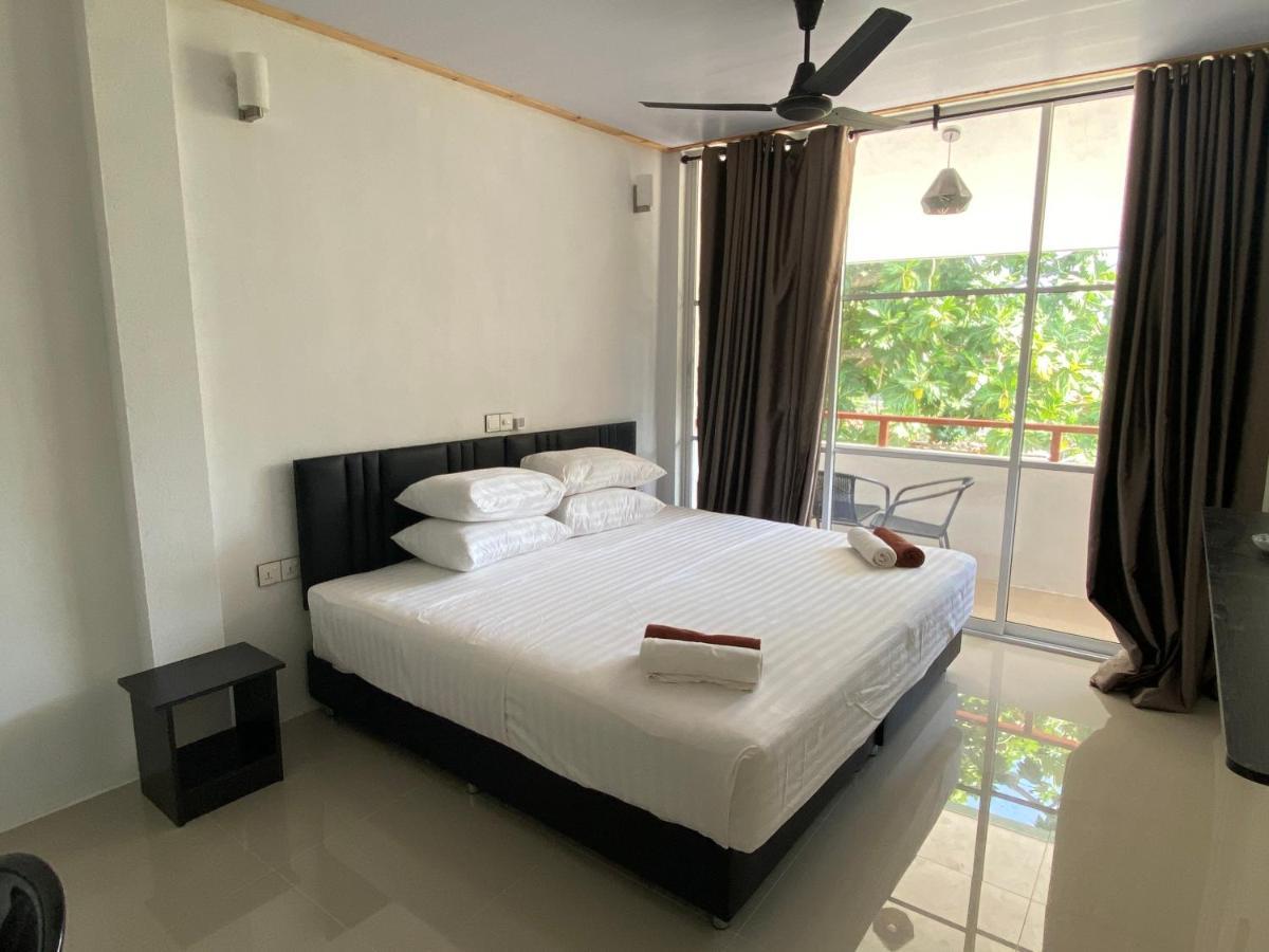 Dacha Thoddoo White Sand Extérieur photo