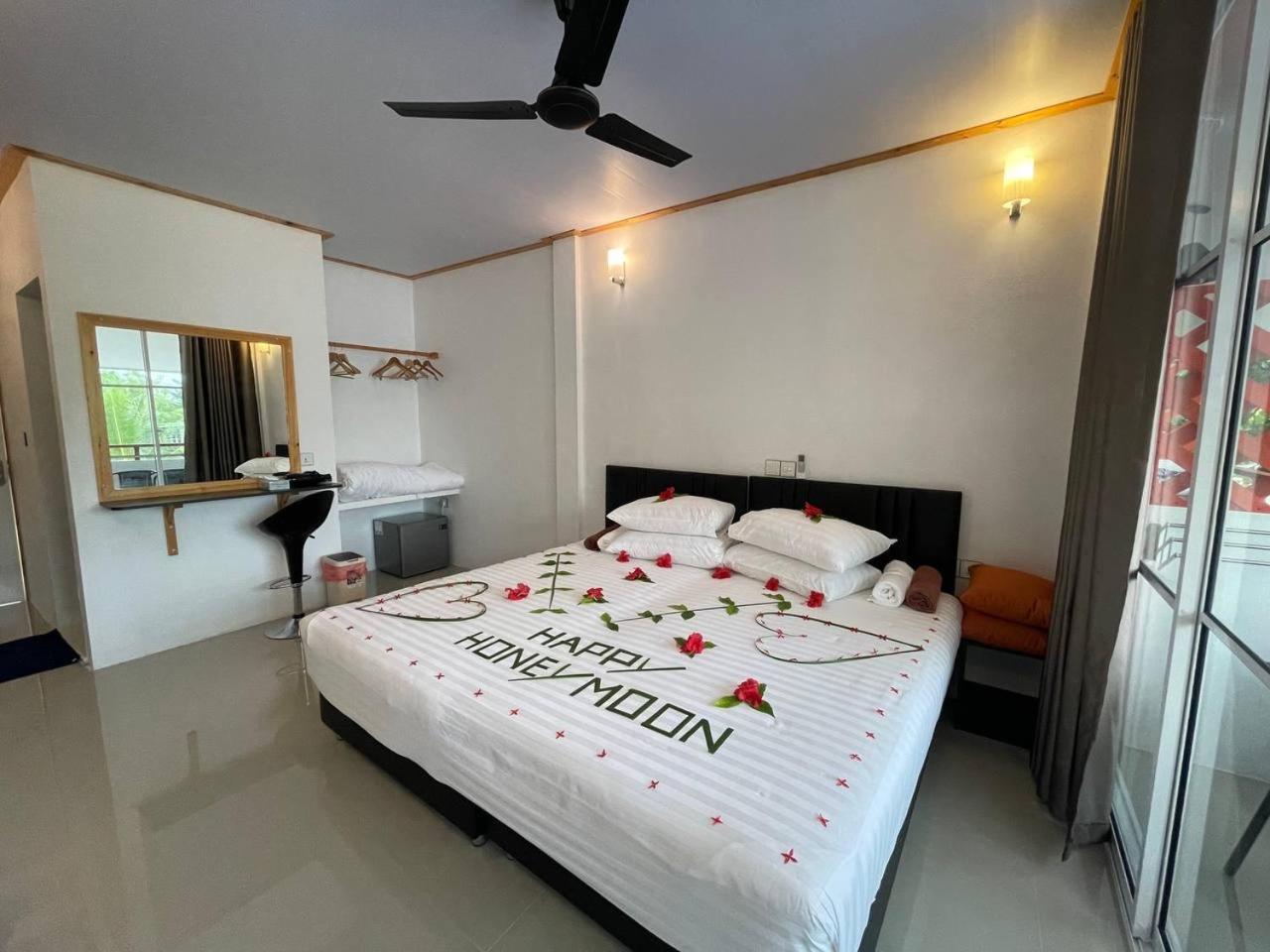 Dacha Thoddoo White Sand Extérieur photo